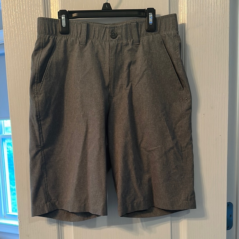 Under Armour Men's Gray Golf Shorts